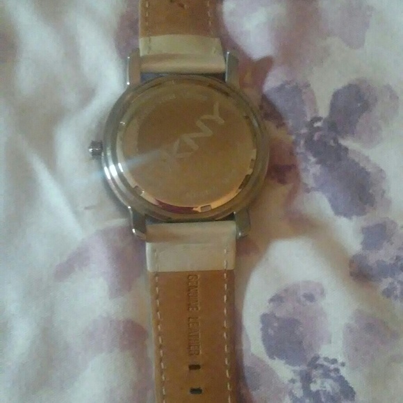 Dkny watch - Picture 3 of 3